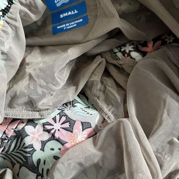 Chubbies The Bloomerangs 7" Swim Trunks Size S Black Floral Beach Vacation NWOT - Picture 7 of 8